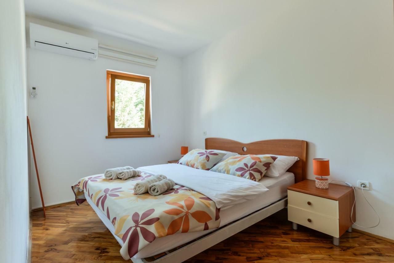 Lumbre Apartment Tar-Vabriga Exterior photo